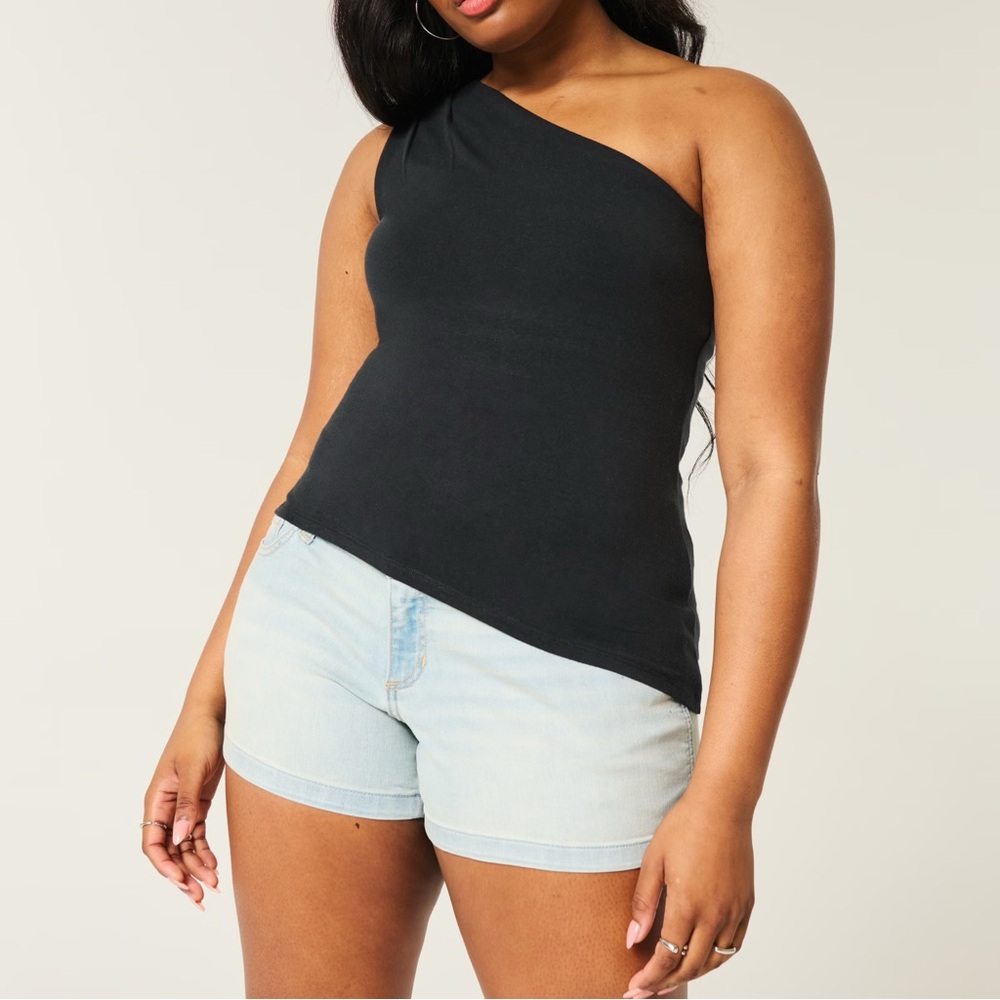 NWT Hollister Asymmetrical One-Shoulder Top